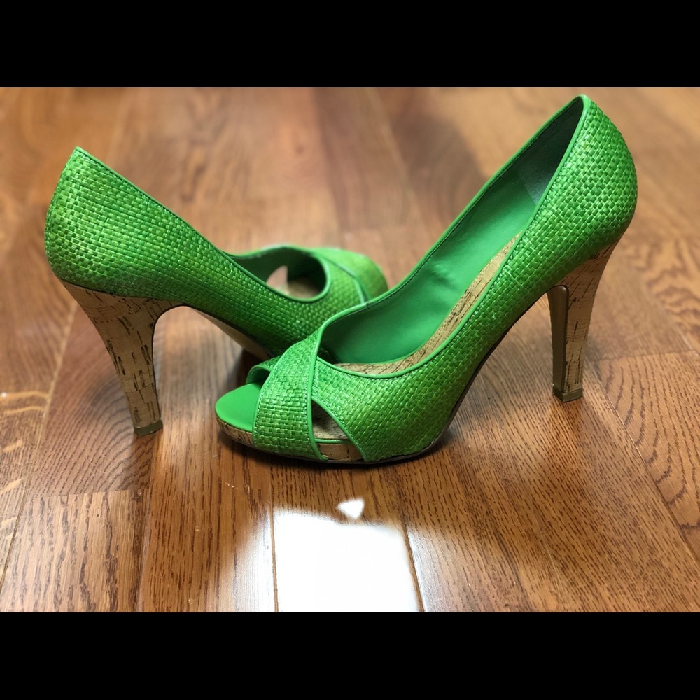Nine West Summer Peep-toe Pumps